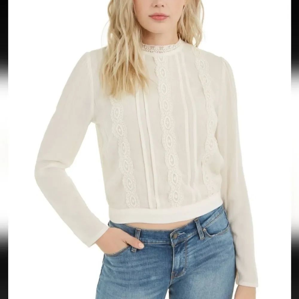 BRAND NEW NO BOUNDARIES JUNIOR'S TIE-BACK CROCHET LONG SLEEVES BLOUSE